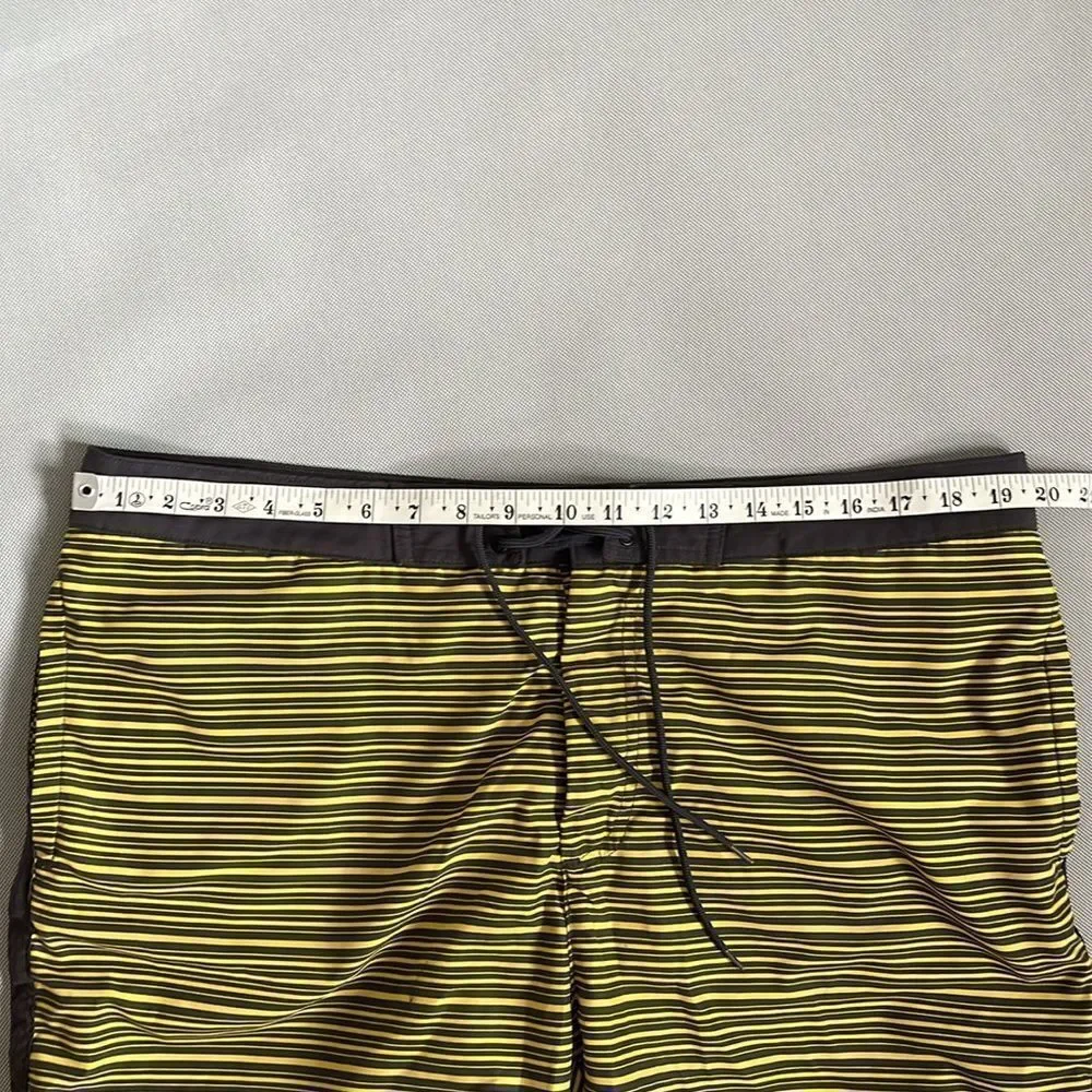 VICTORINOX Gray Yellow Striped Swim Board Shorts Men’s Size XL